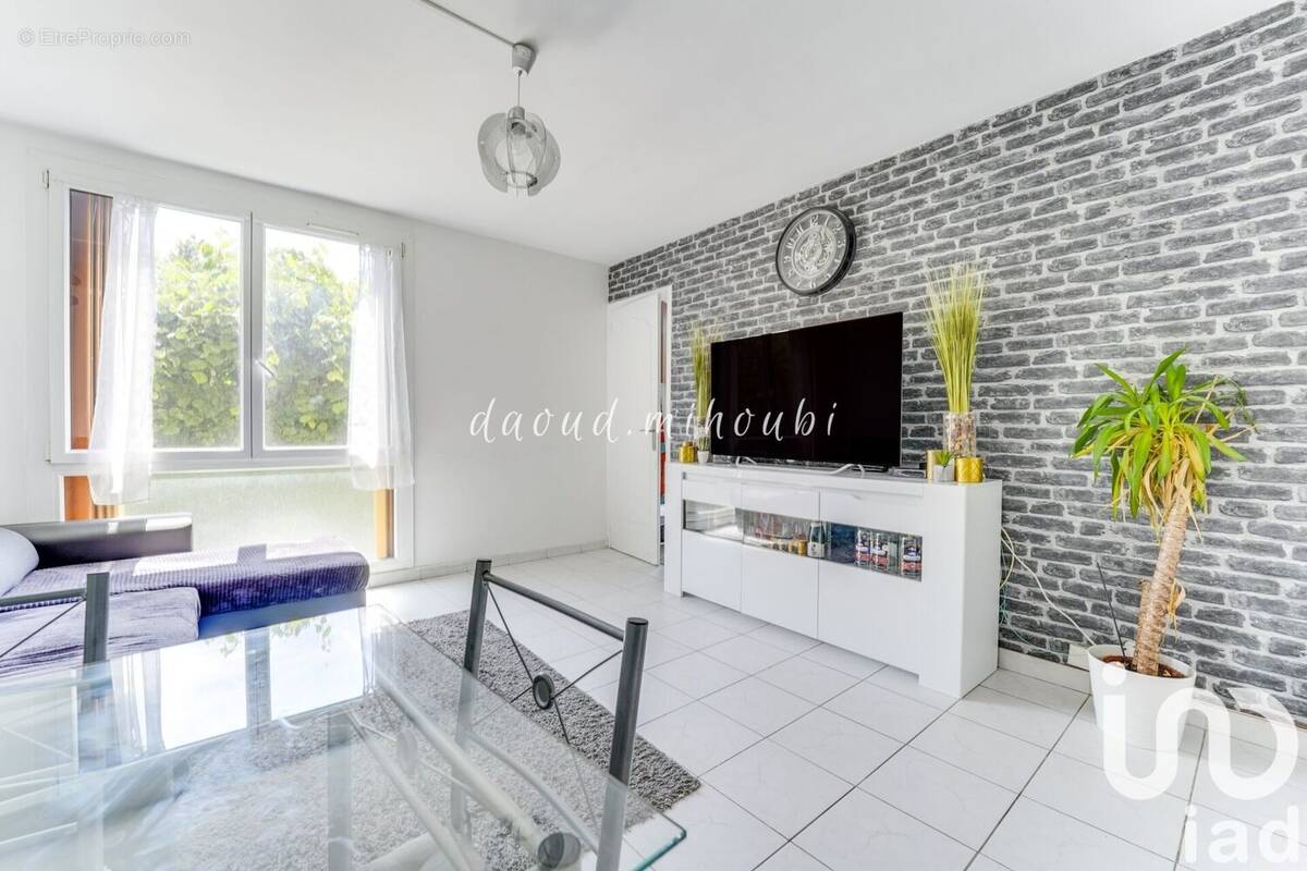 Photo 1 - Appartement à CHOISY-LE-ROI