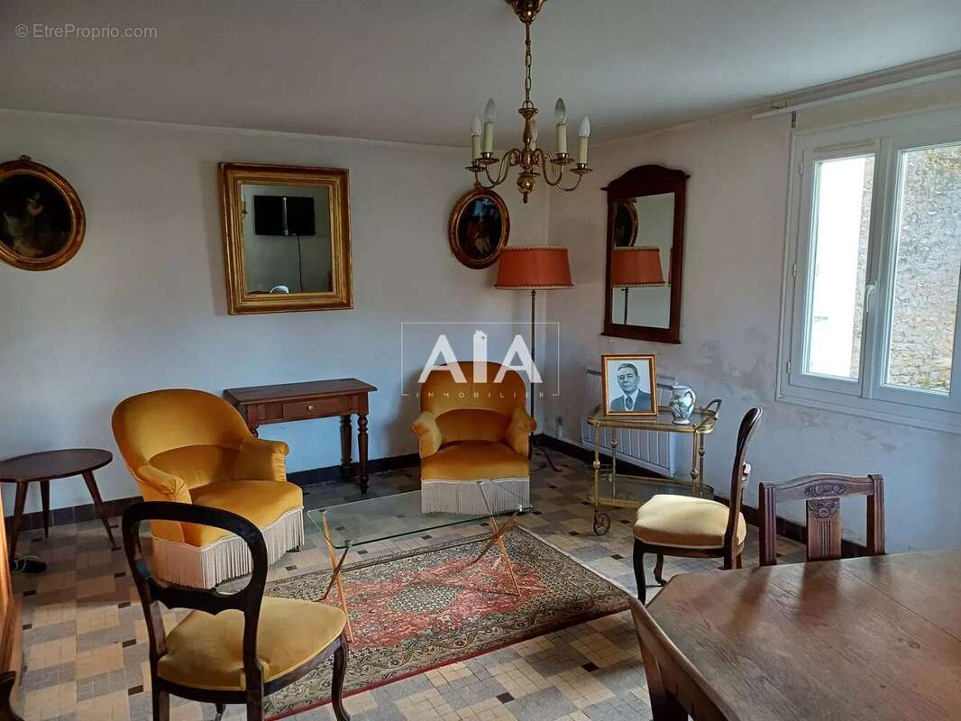 Maison à BENEST