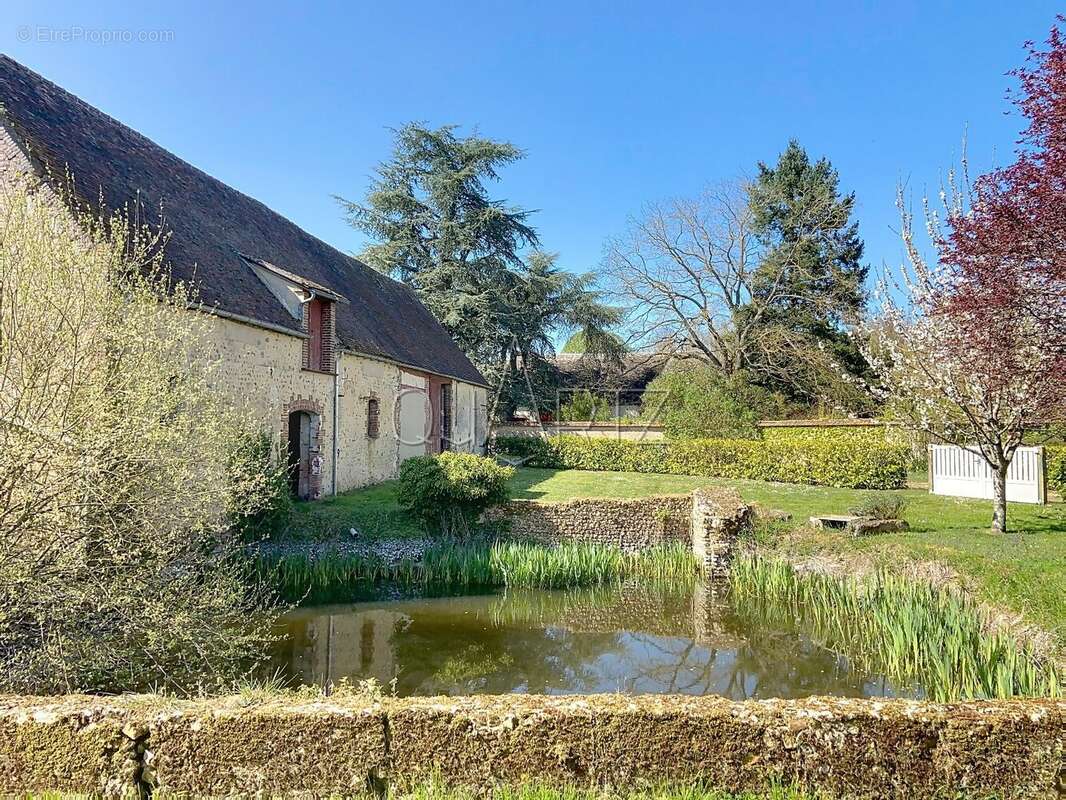 Maison à CHATEAUNEUF-EN-THYMERAIS