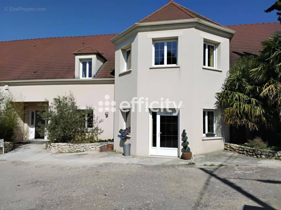 Appartement à MONETEAU