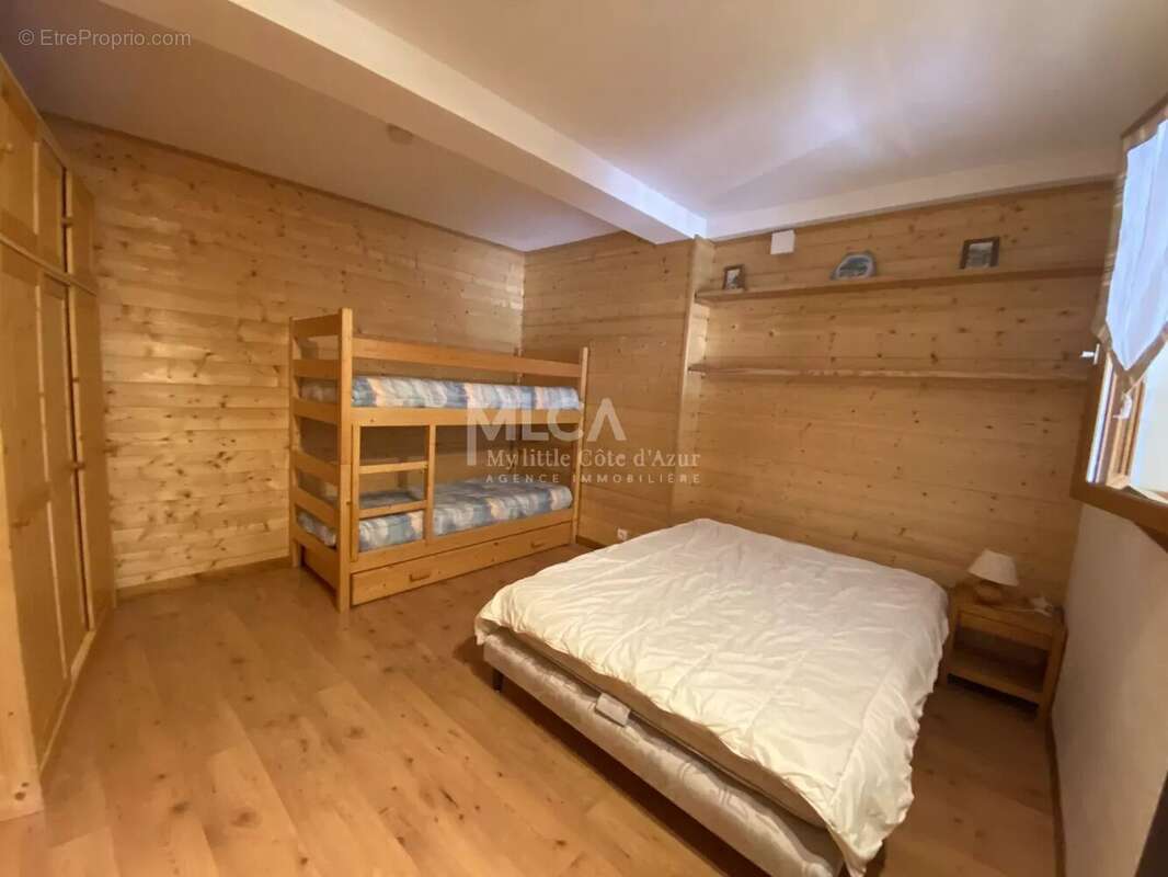 Appartement à SAINT-ETIENNE-DE-TINEE