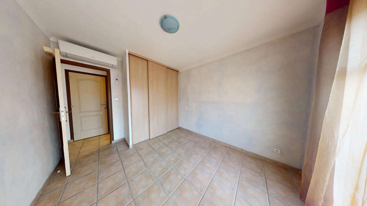 Appartement à PORT-DE-BOUC
