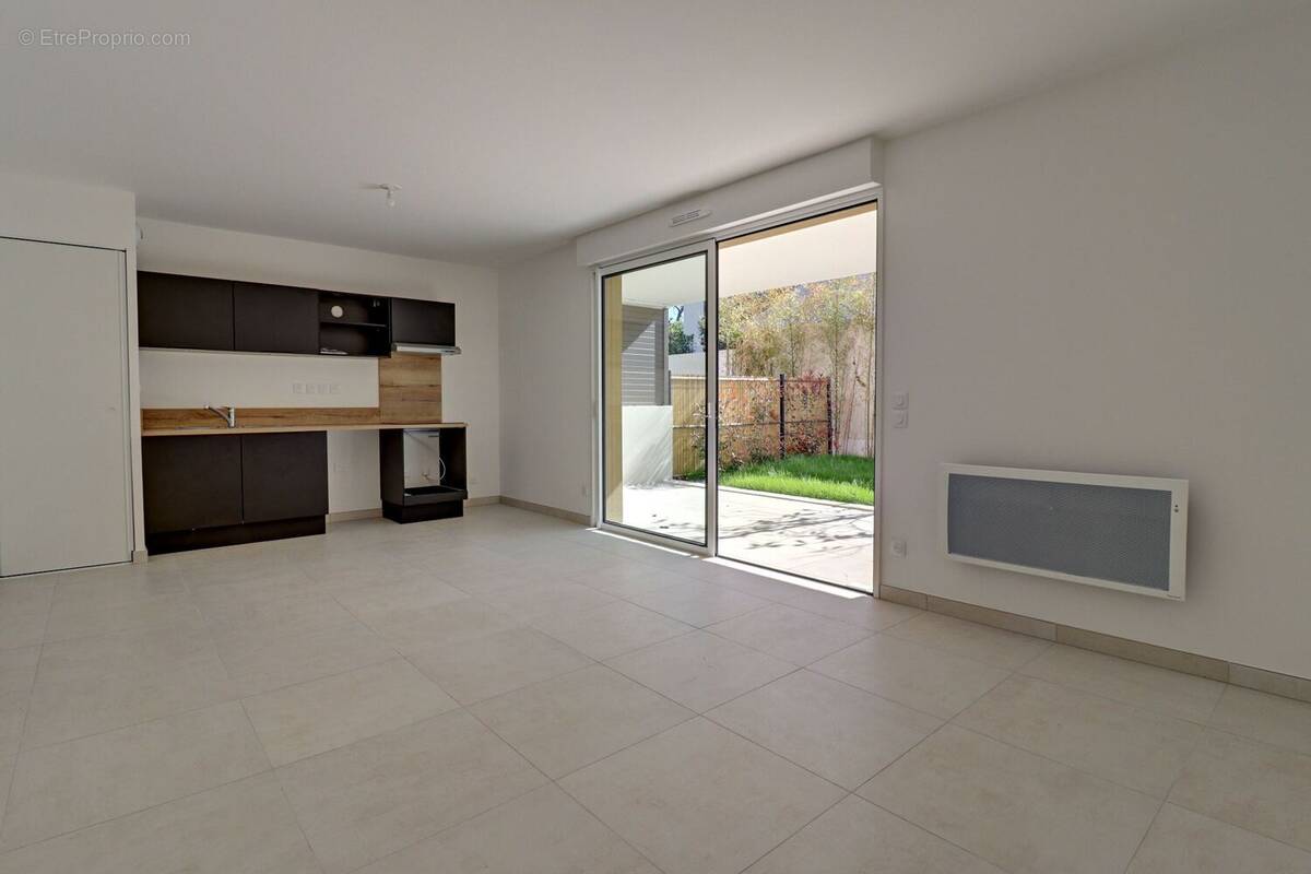 Appartement à CASTELNAU-LE-LEZ