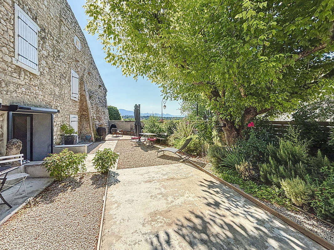 Maison à GRIGNAN