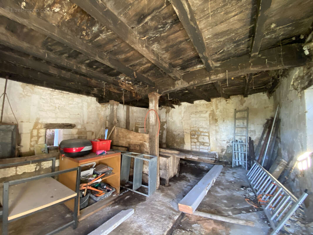 Maison à ROULLET-SAINT-ESTEPHE