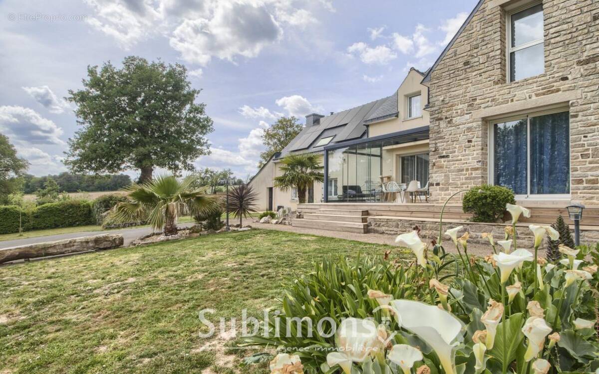 Maison à MONTENEUF