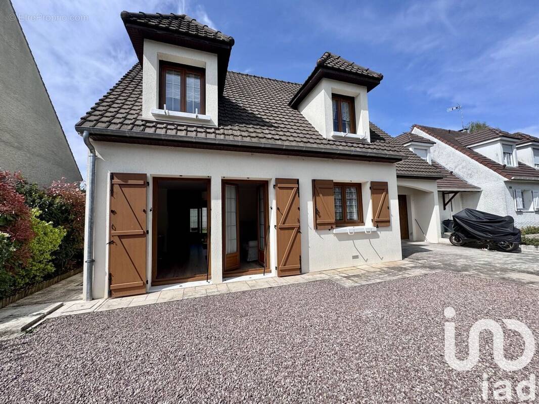 Photo 1 - Maison à VAIRES-SUR-MARNE
