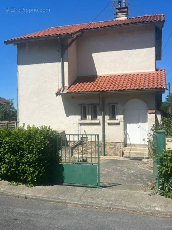 Photo 1 - Maison à AUSSILLON