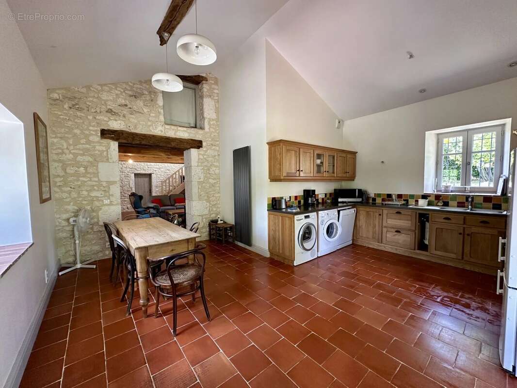 Maison à PINEUILH
