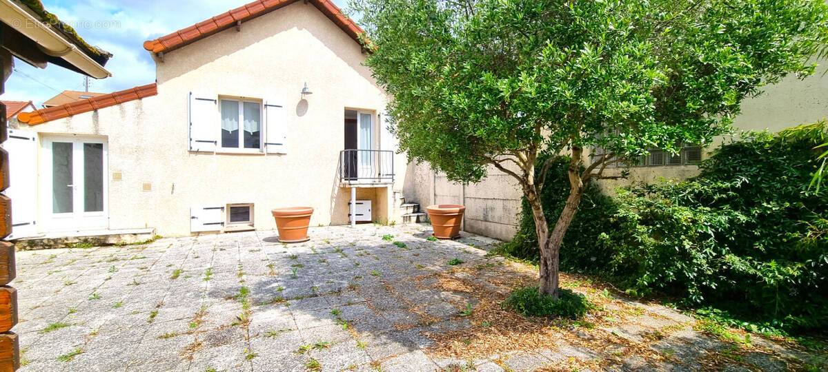 Maison à BEZONS