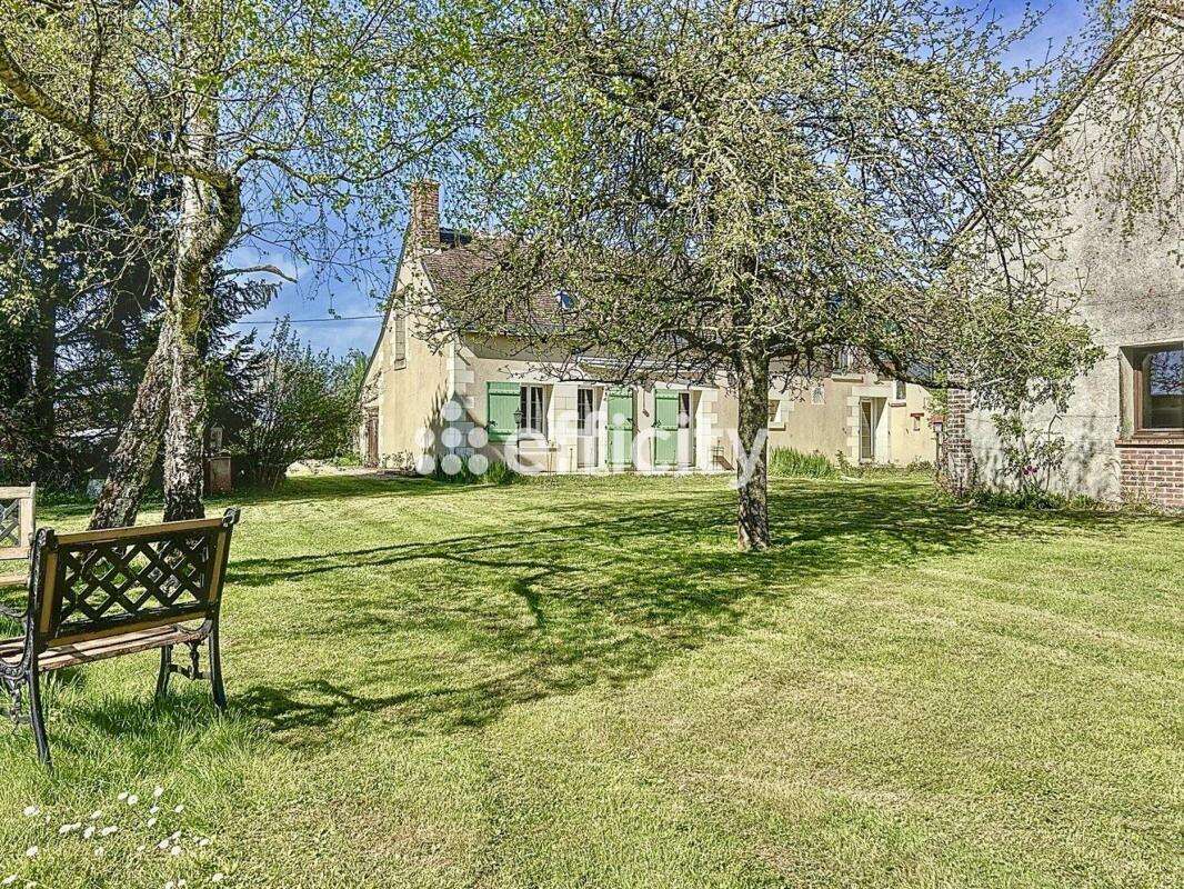 Maison à SAINT-LAURENT-EN-GATINES