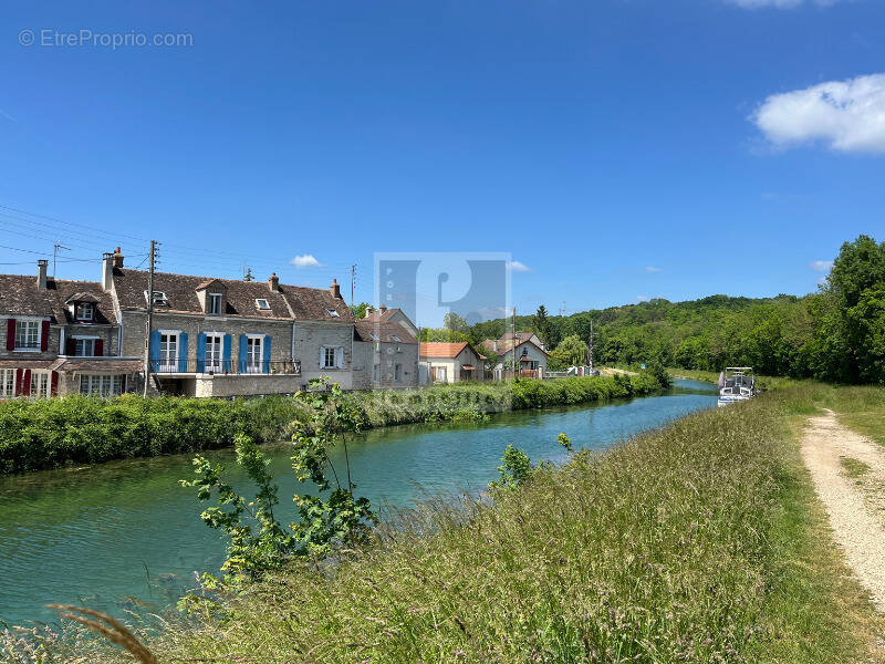 Maison à MORET-SUR-LOING