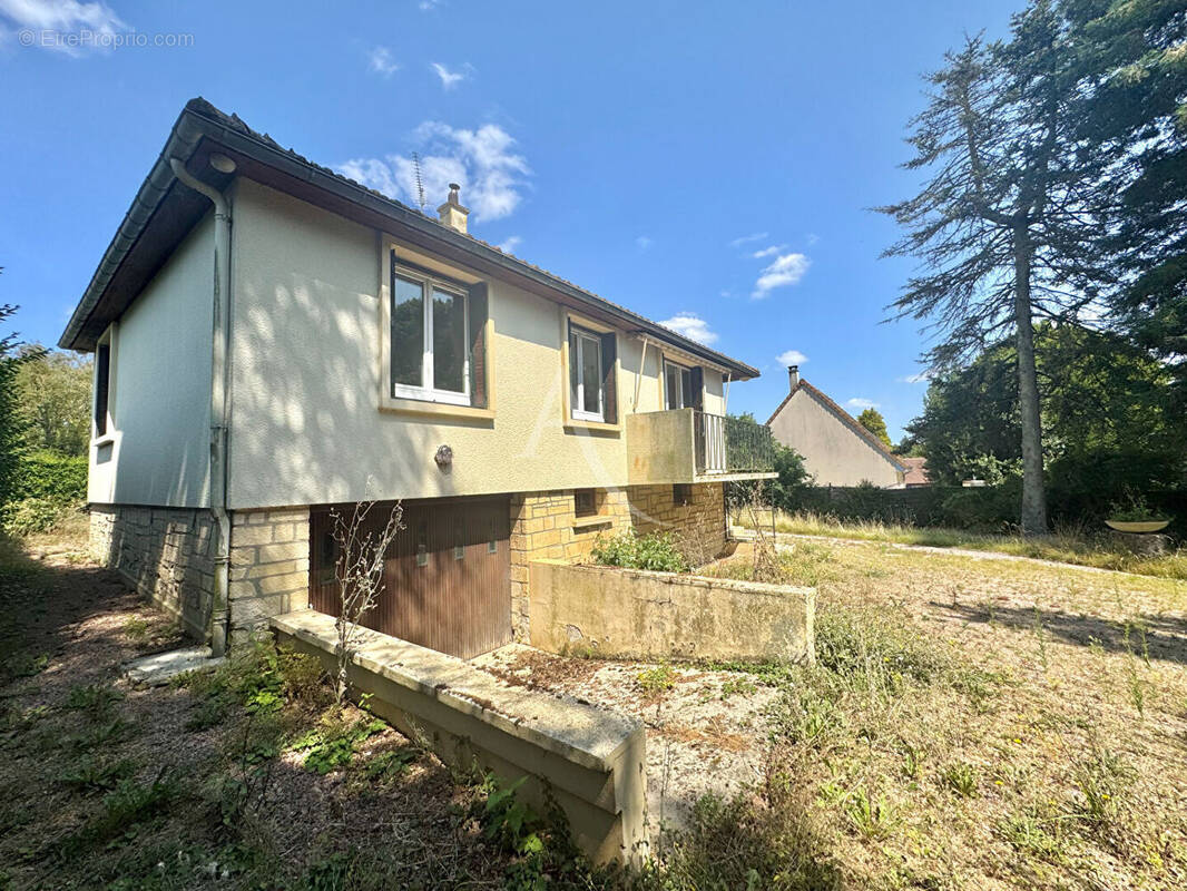 Maison à EVRECY