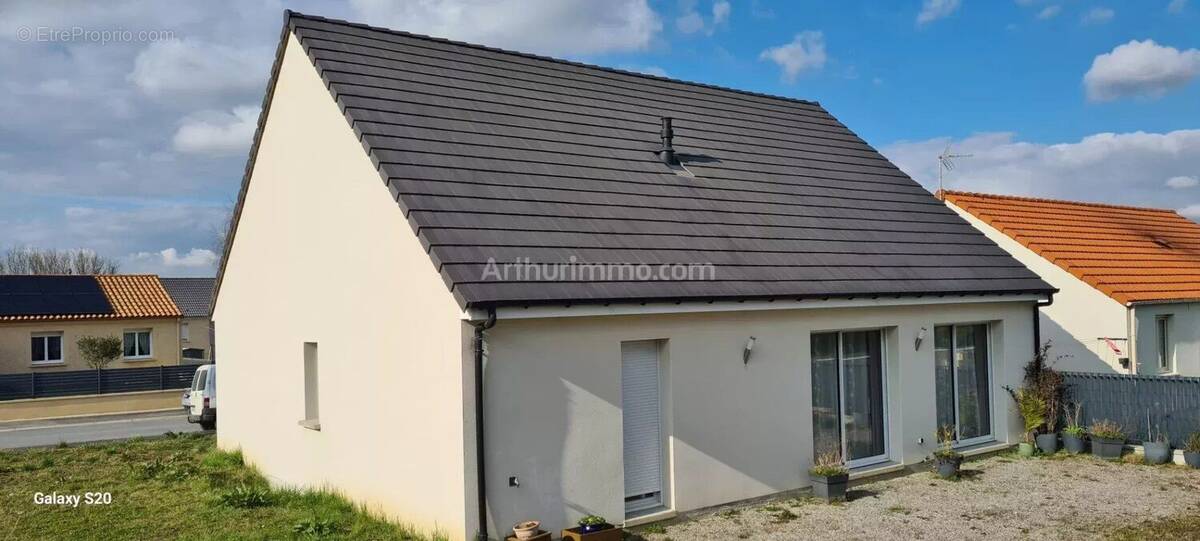Maison à CORMICY