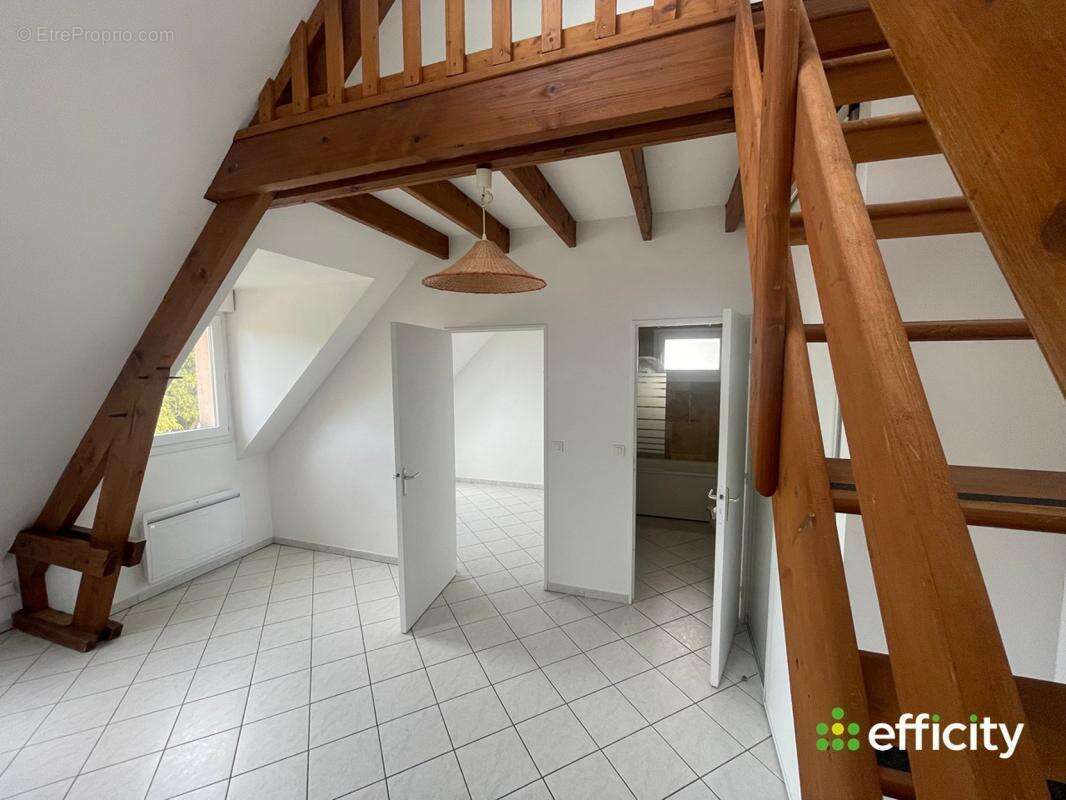 Appartement à EPERNON