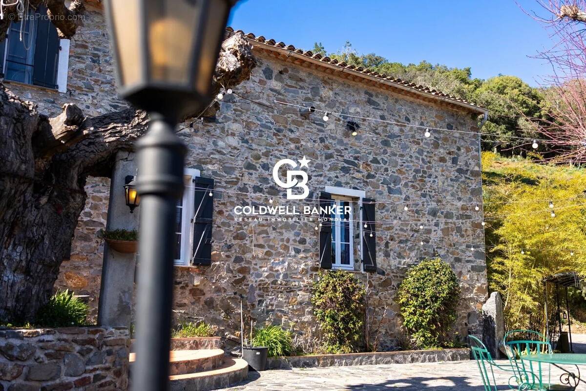 Maison à LA MOLE