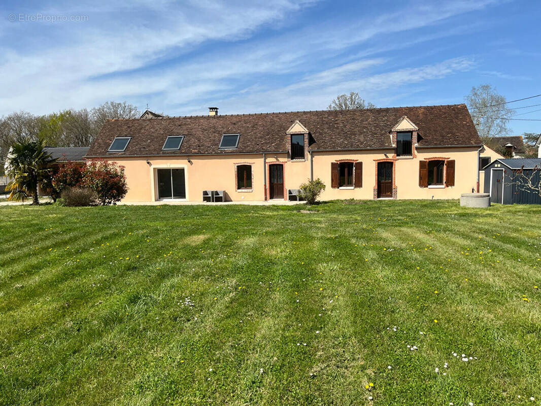 Maison à SAINT-MAURICE-SUR-FESSARD