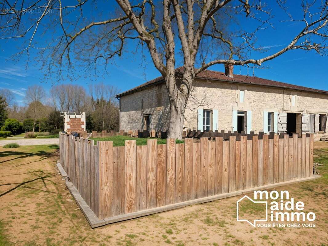 Maison à TARGON