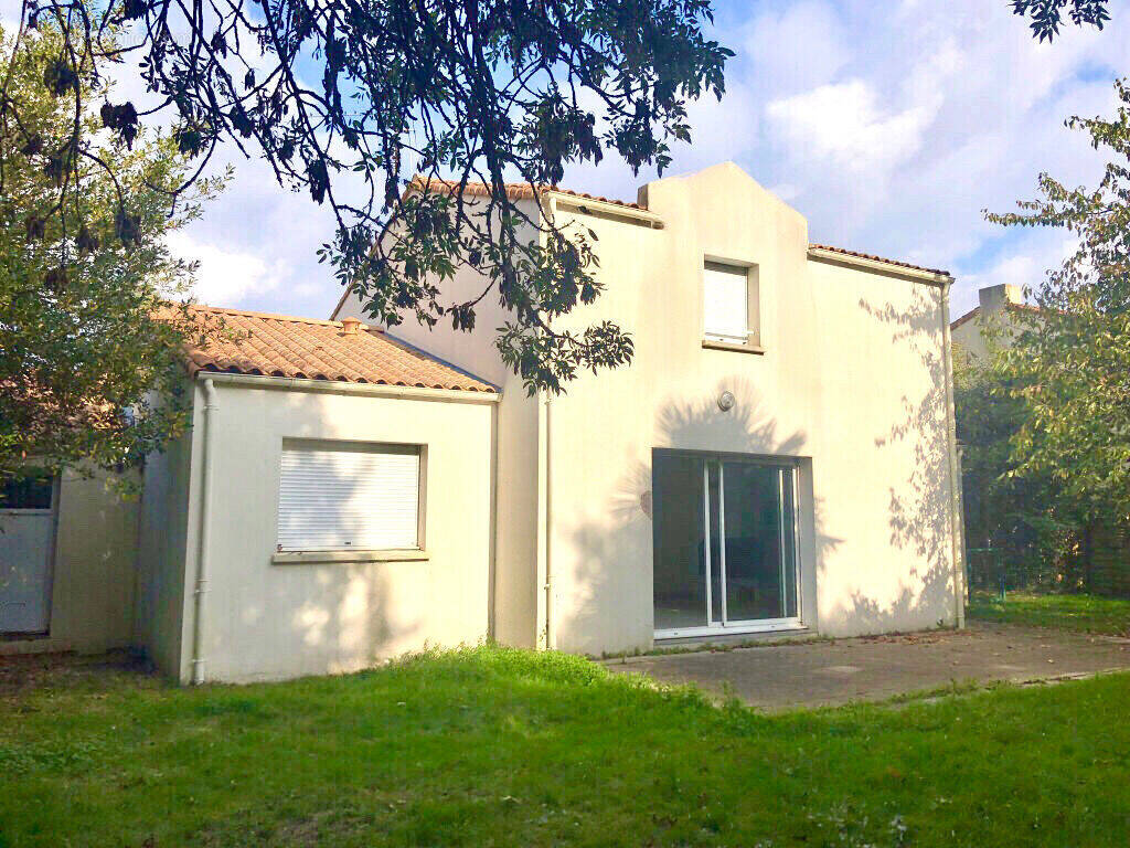 Maison à MONTAIGU