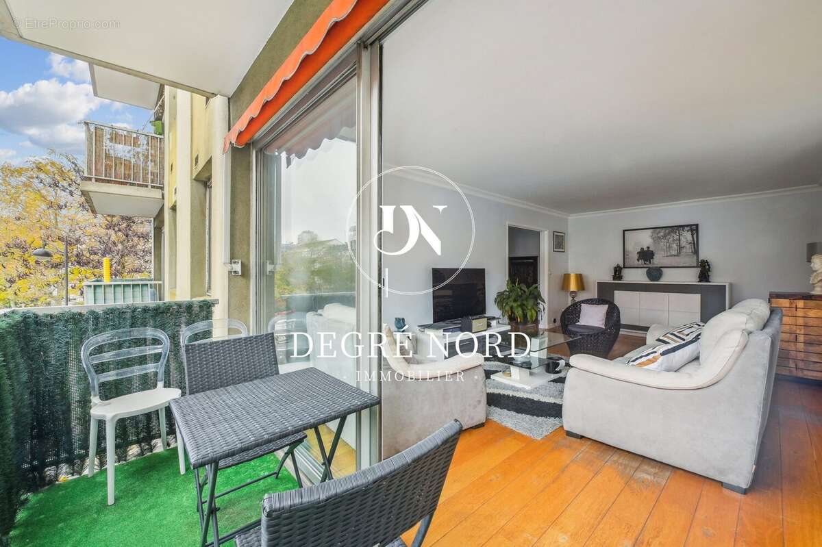 Appartement à PARIS-18E