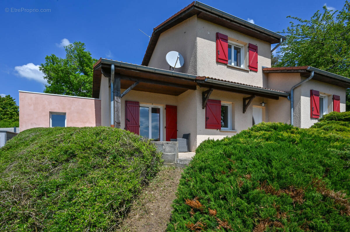 Maison à COMMUNAY