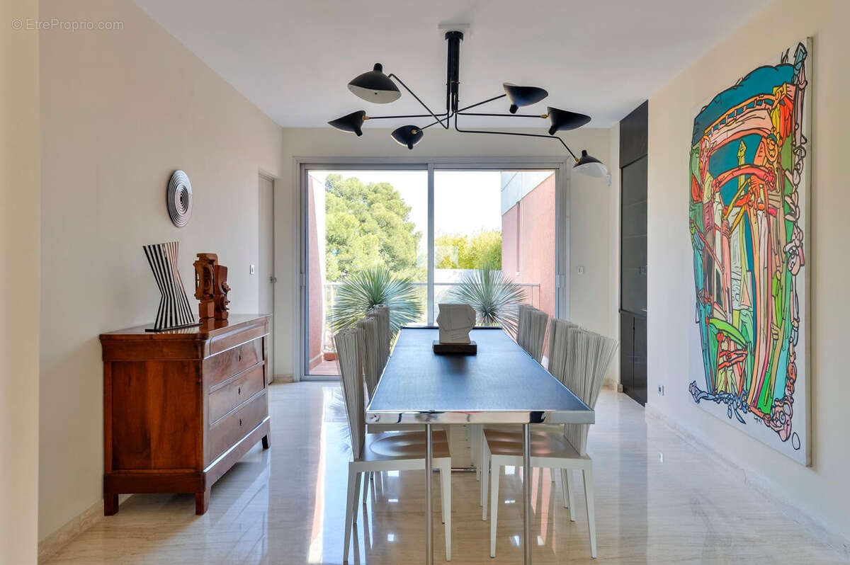 Appartement à MARSEILLE-8E