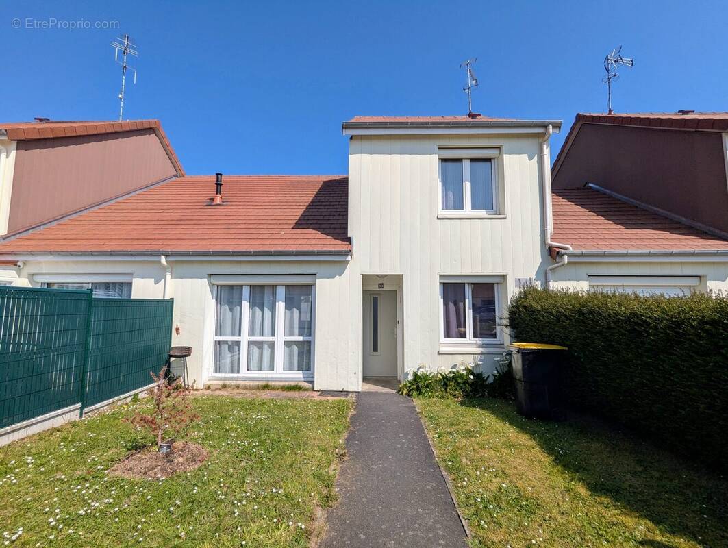 façade avant - Maison à ISIGNY-SUR-MER