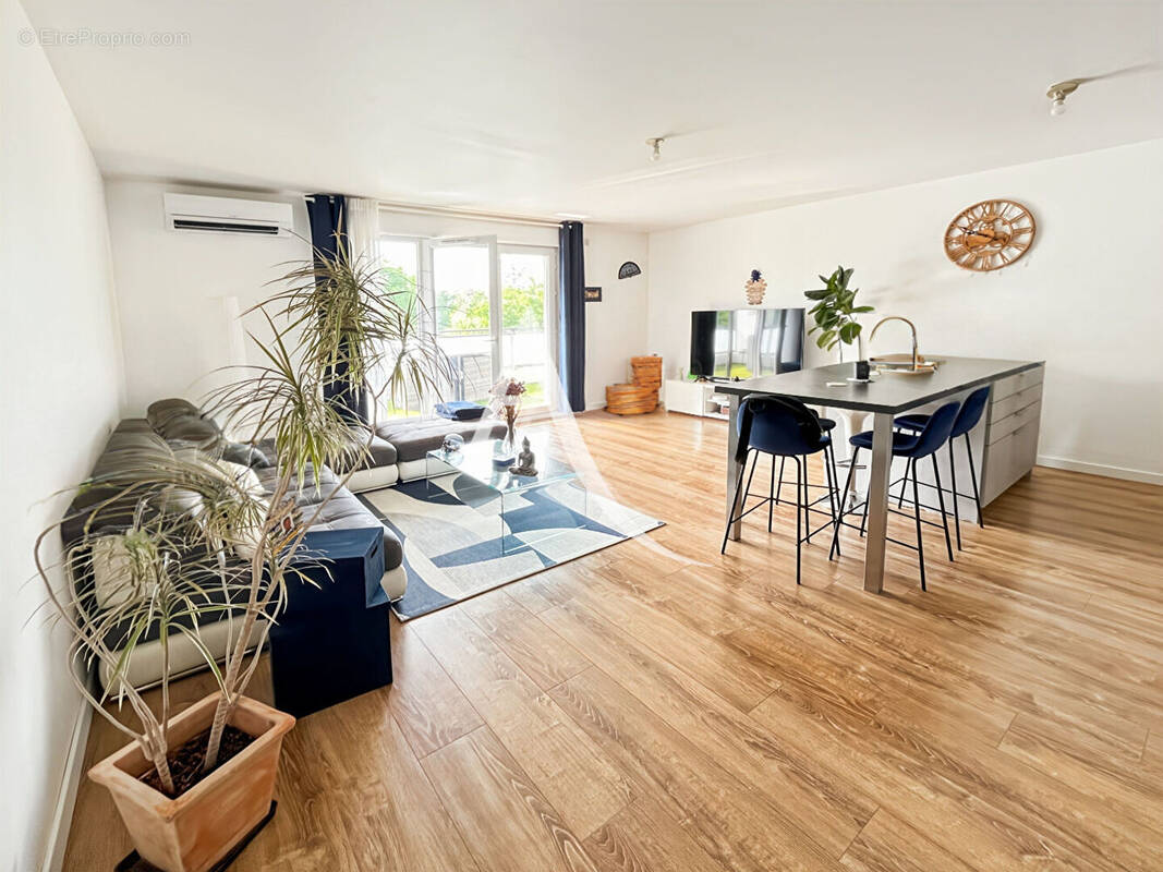 Appartement à MARSEILLE-13E