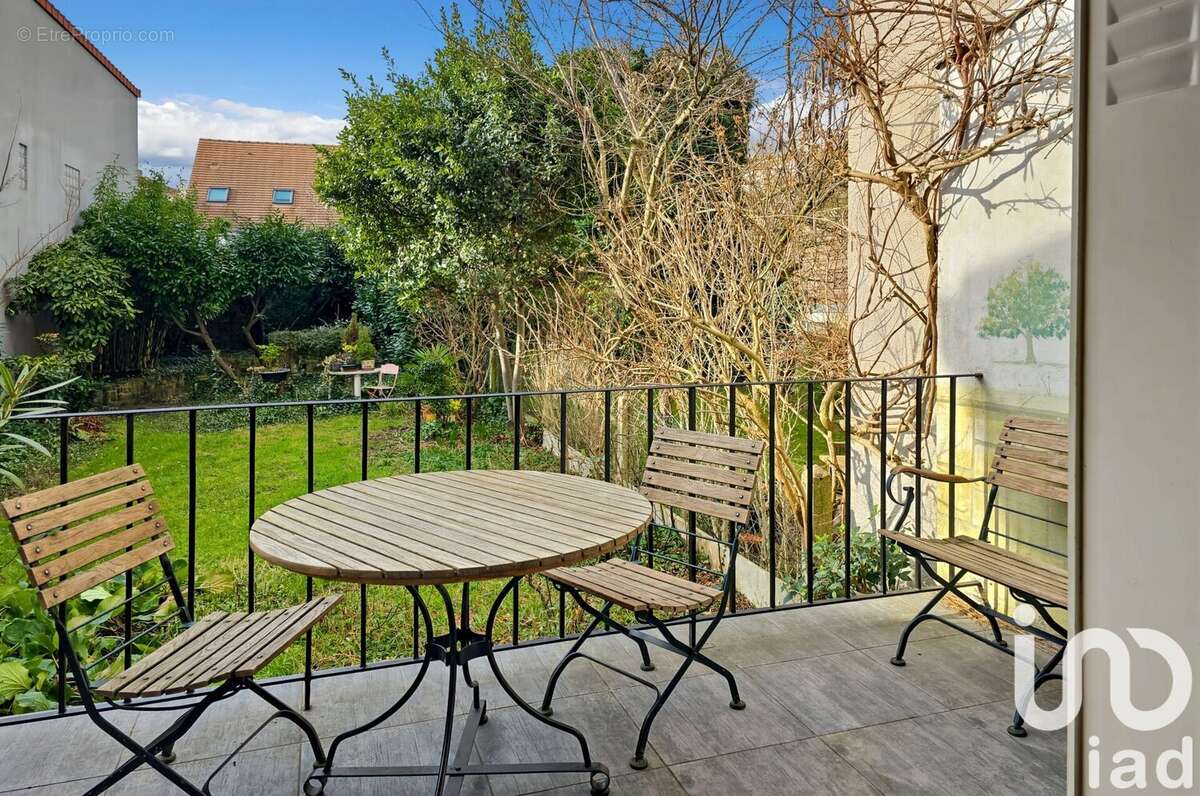 Photo 1 - Maison à SURESNES