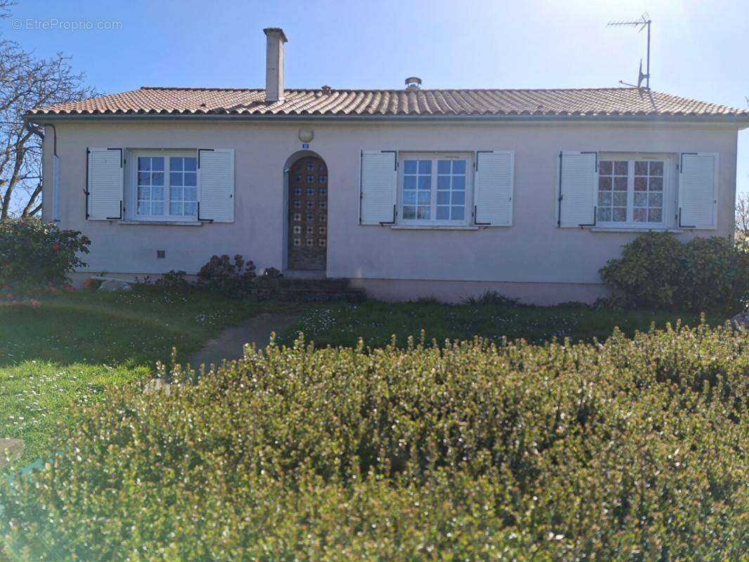 Maison à MOUILLERON-EN-PAREDS