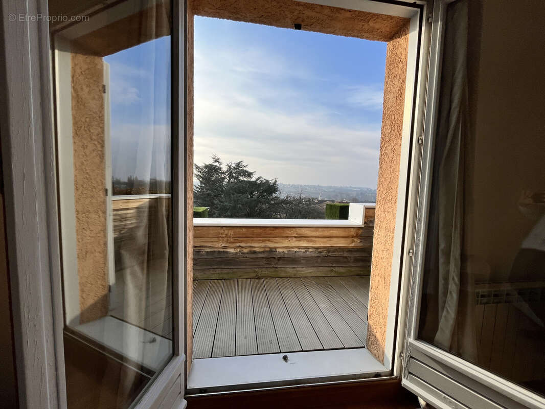 Maison à JASSANS-RIOTTIER