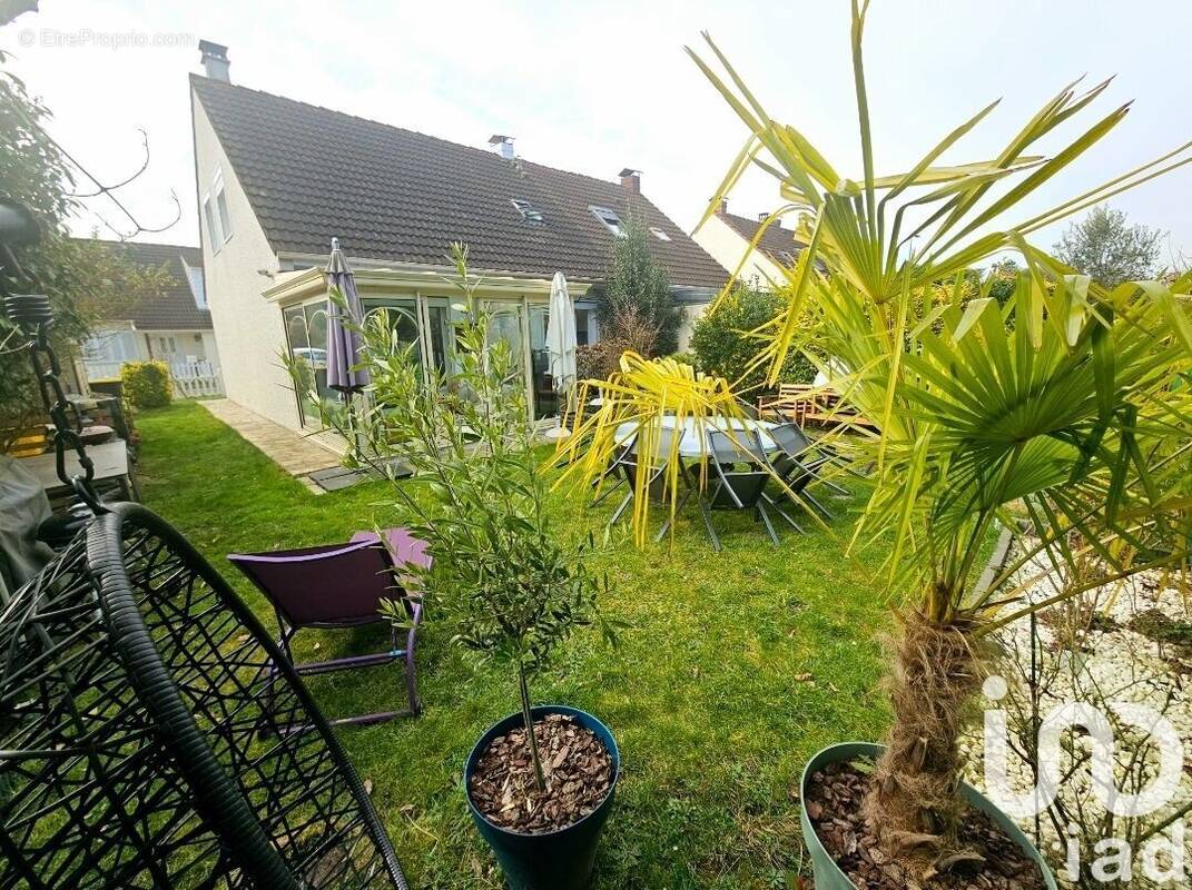 Photo 1 - Maison à MONTIGNY-LES-CORMEILLES