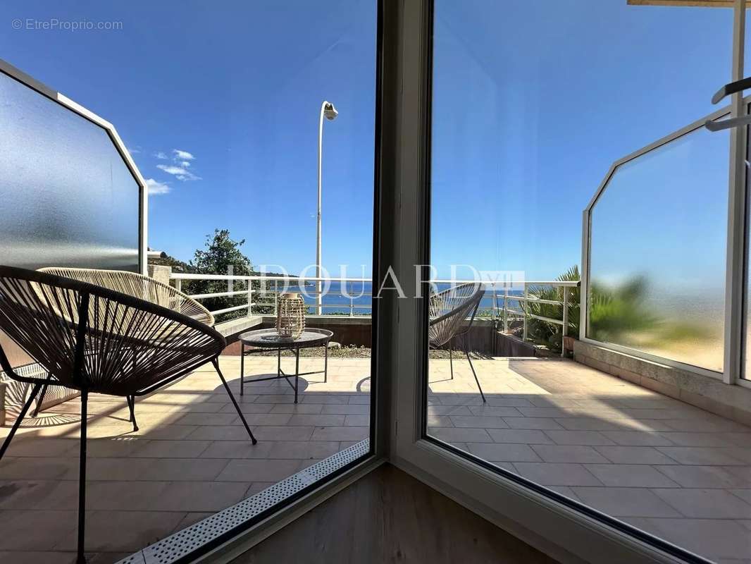 Appartement à ROQUEBRUNE-CAP-MARTIN