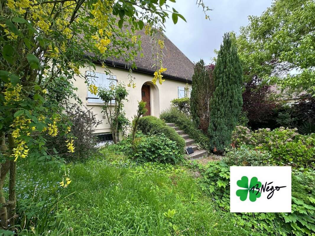 Maison à BIEVILLE-BEUVILLE