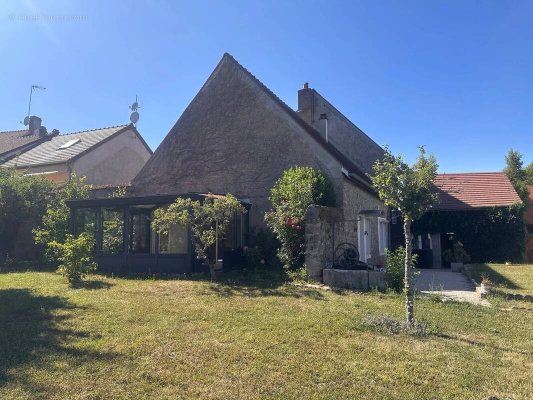Maison à SAULIEU