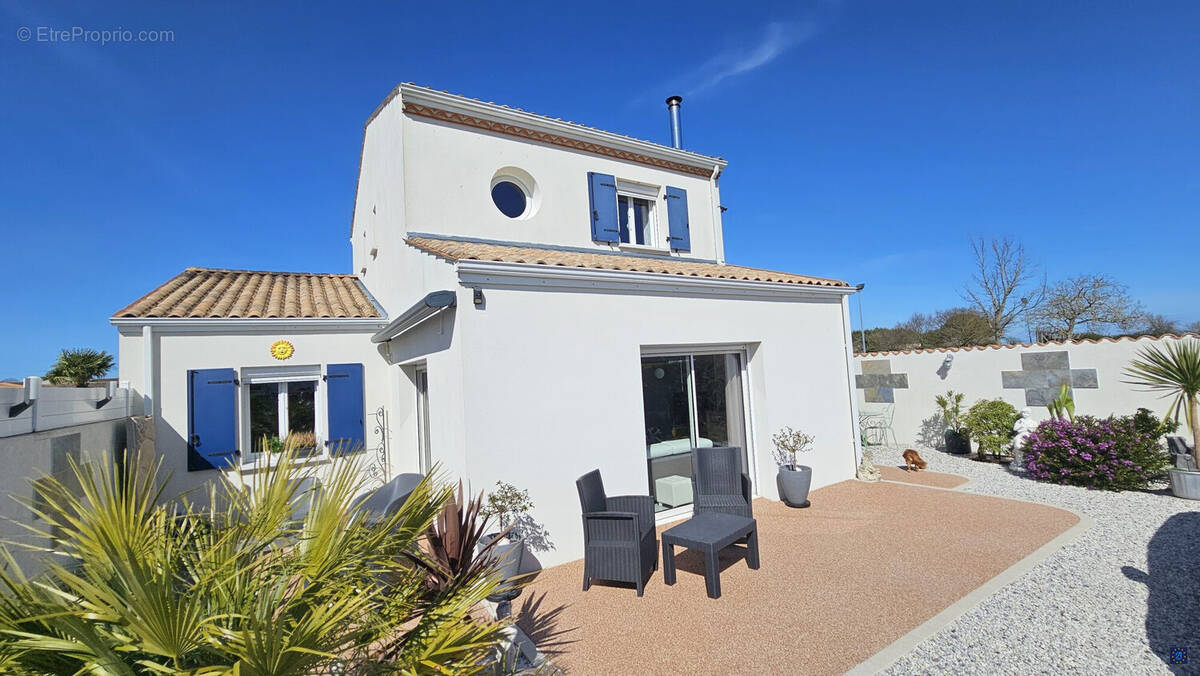 Maison à SAINT-SULPICE-DE-ROYAN