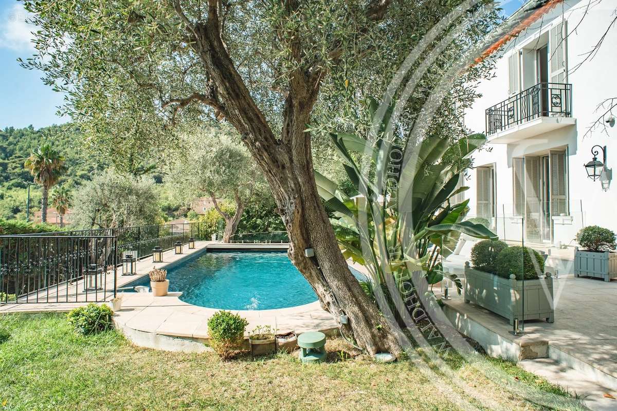 Maison à EZE