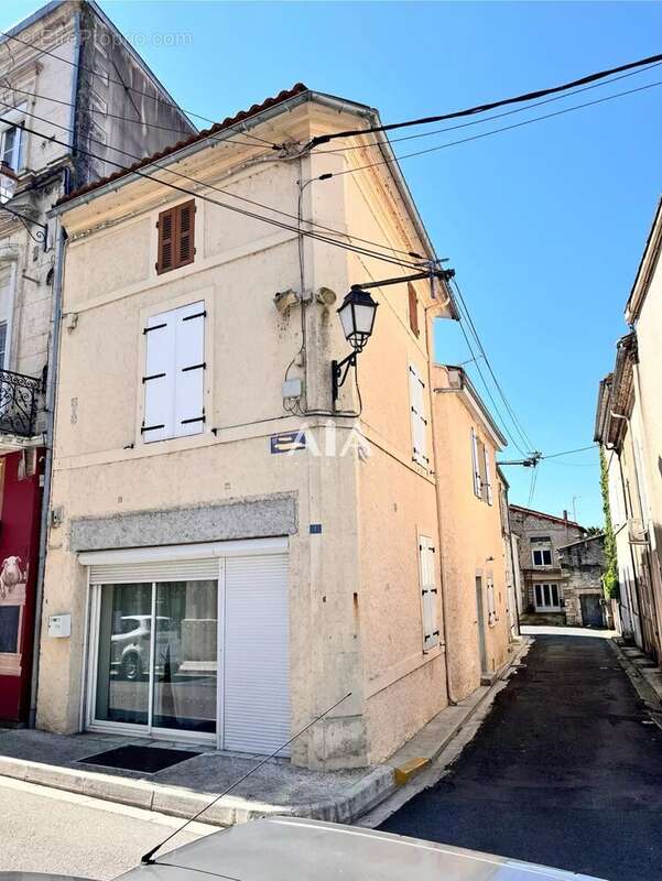 Appartement à MAINE-DE-BOIXE
