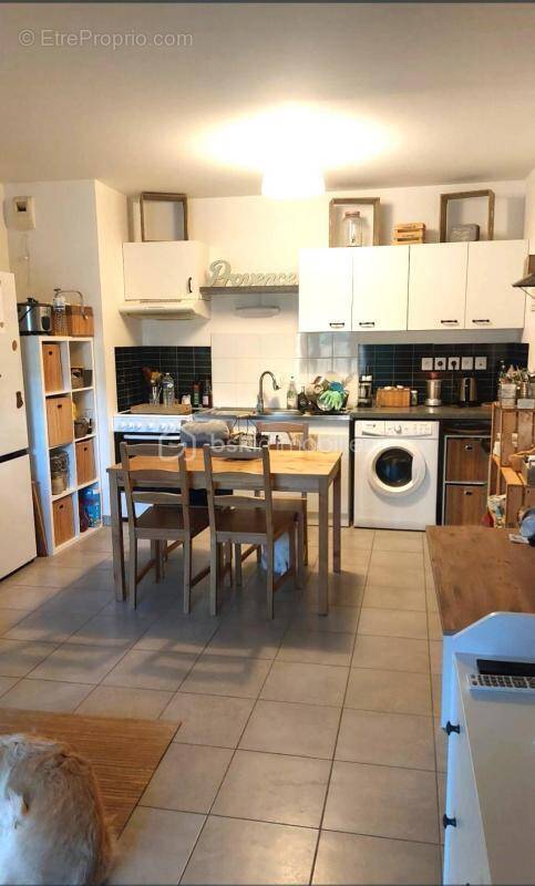 Appartement à ROQUEBRUNE-SUR-ARGENS