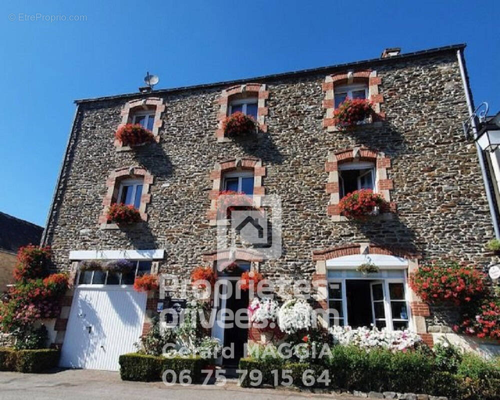 Maison à JOSSELIN
