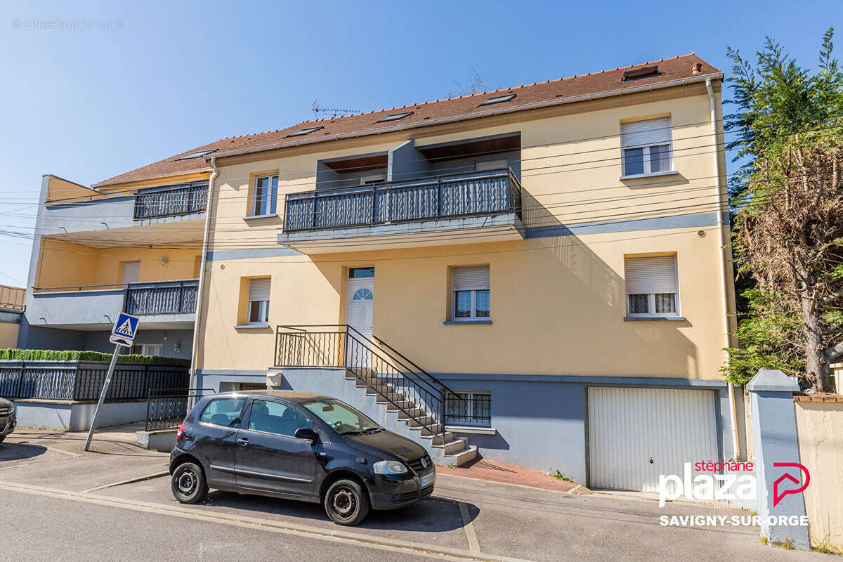 Appartement à SAVIGNY-SUR-ORGE