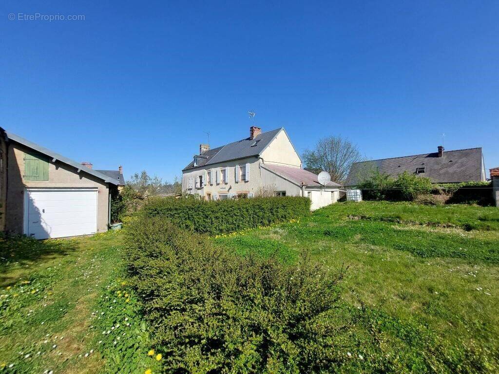Maison à BREHAL