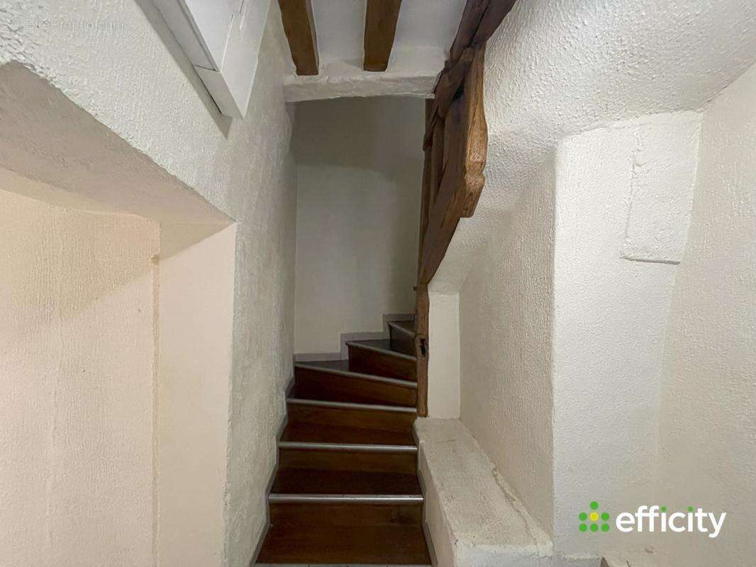 Appartement à EPERNON