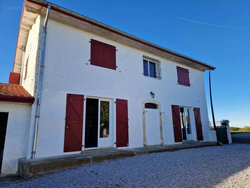 Maison à PEYREHORADE