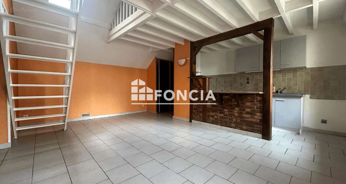 Appartement à MEULAN