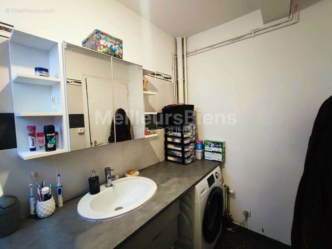 Appartement à LA CHAPELLE-SAINT-LUC