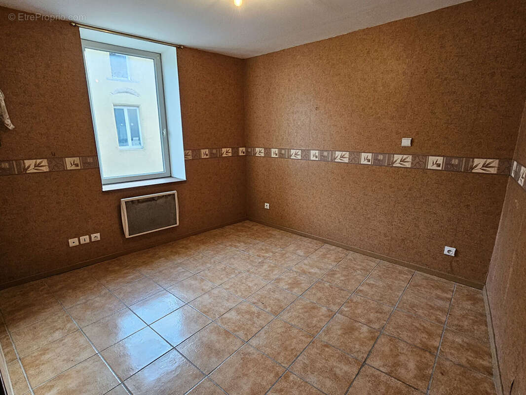 Appartement à BEAUREPAIRE