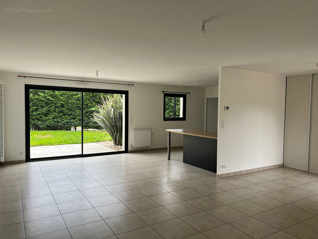 Maison à BALLAN-MIRE
