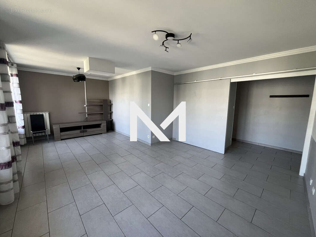 Appartement à SAINT-MARTIN-D&#039;HERES