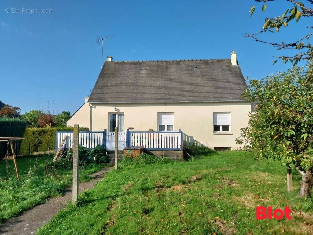 Maison à LE PERTRE